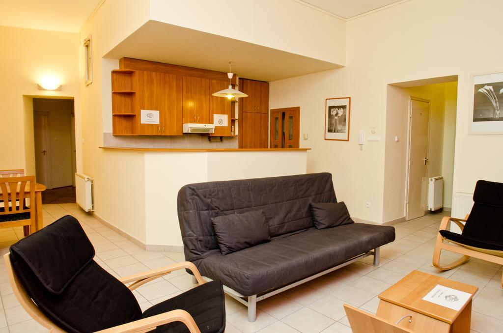 Colors Guest House Budapest Βουδαπέστη Δωμάτιο φωτογραφία